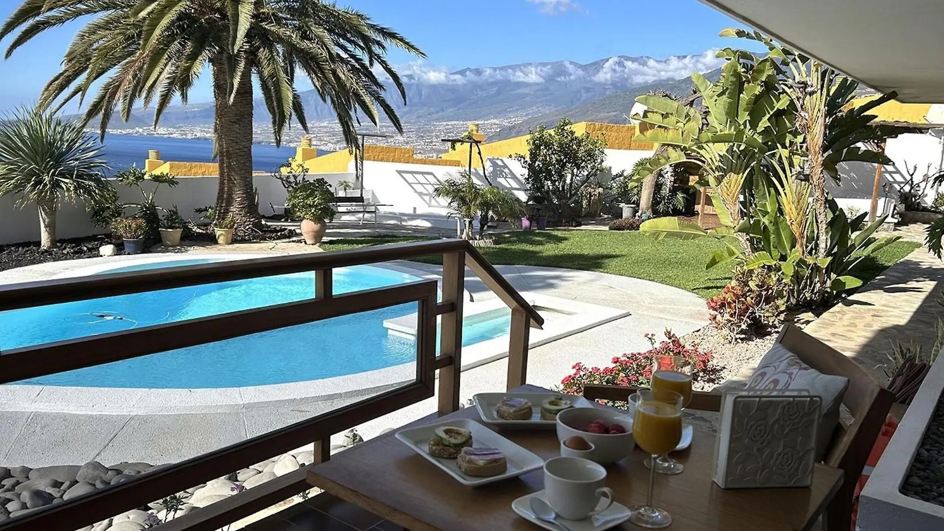 Holiday Flat, Radazul Spain