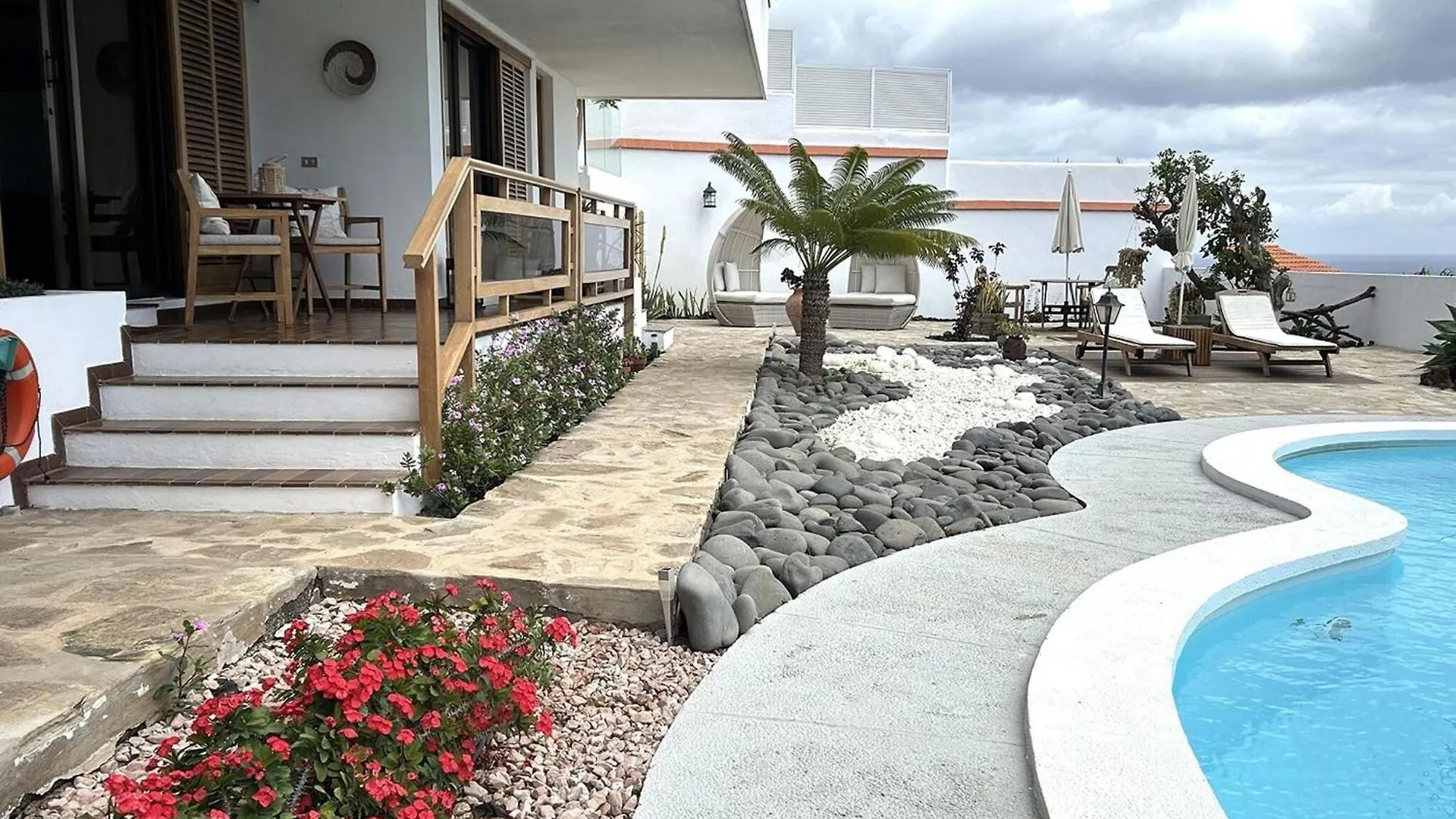 Holiday Flat, Radazul Apartment
